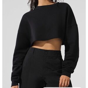 EUC alo yoga extreme cropped pullover in black size S